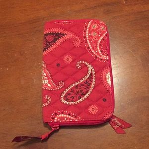 Vera Bradley wallet. Never used.